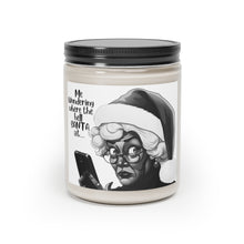 Load image into Gallery viewer, Black Mrs Claus Giving Santa Side Eye, Cinnamon Christmas Candle - 500c
